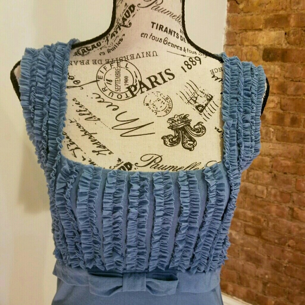 Petit Poise Sleeveless Top